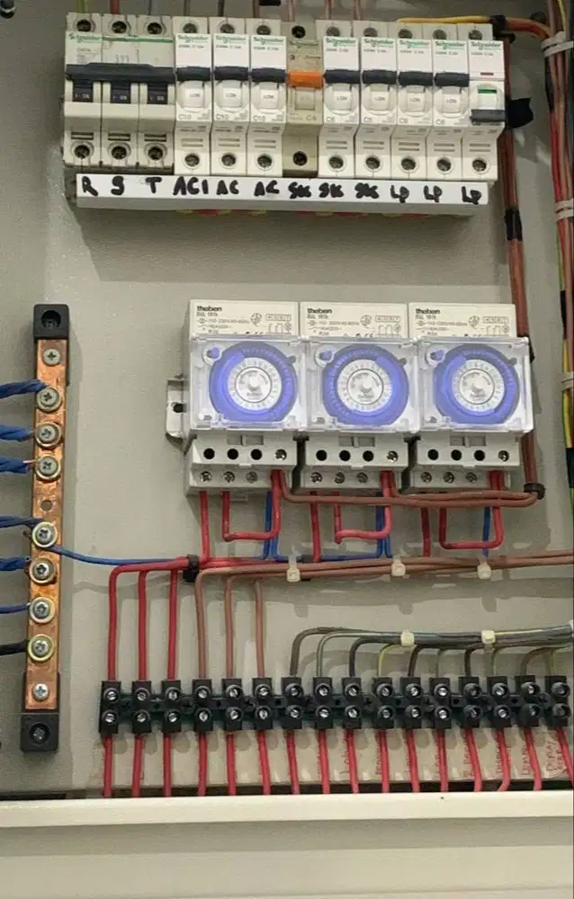 Jasa pemasangan dan perbaikan (konsleting) listrik rumah