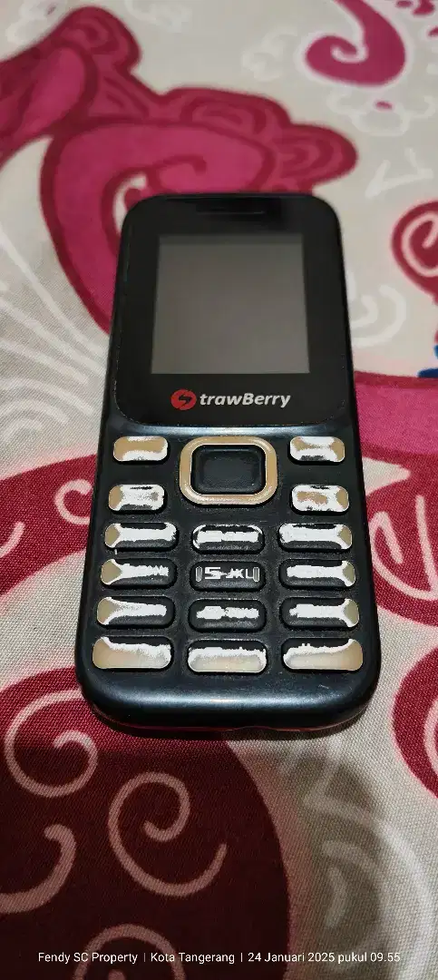 Hp stawbery hitam merah