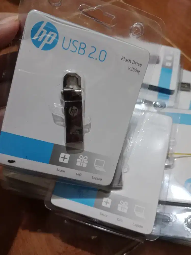 Flashdisk hp 4 gb  ori