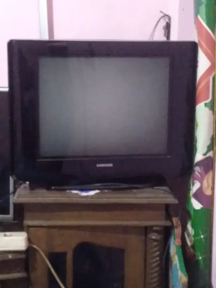 TV Samsung 21'inc Layar datar + bonus