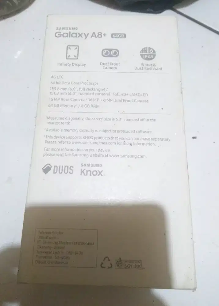 Box dus hp Samsung galaxy A8+ , 64GB .
