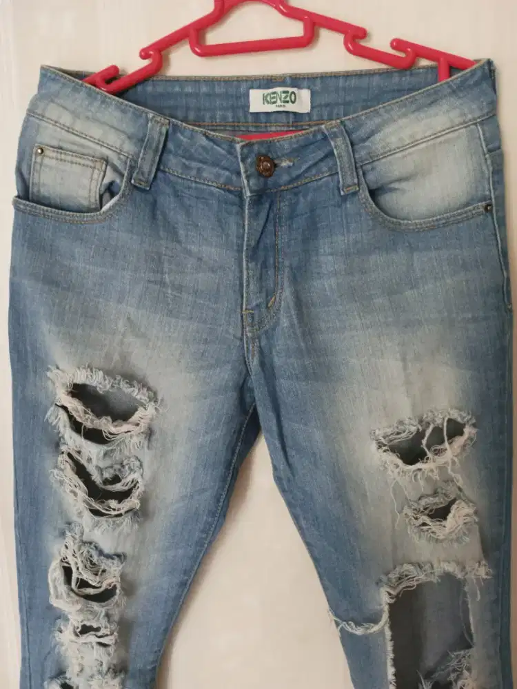 Celana jeans ripped
