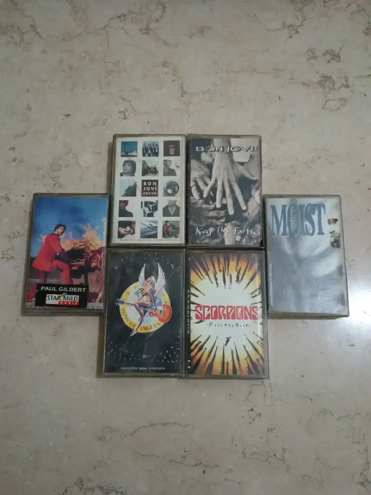 Paket Kaset Pita Band Hardrock.