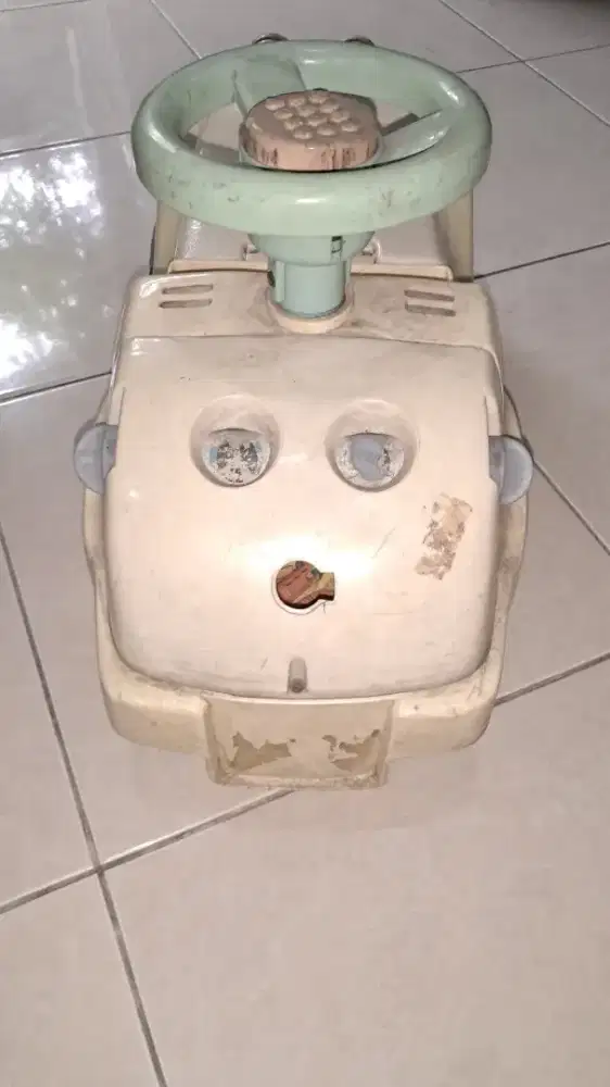 Mobil2an Anak Balita