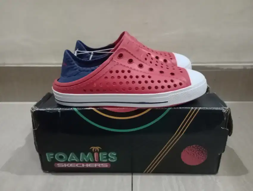 SEPATU SANDAL SKECHERS KIDS