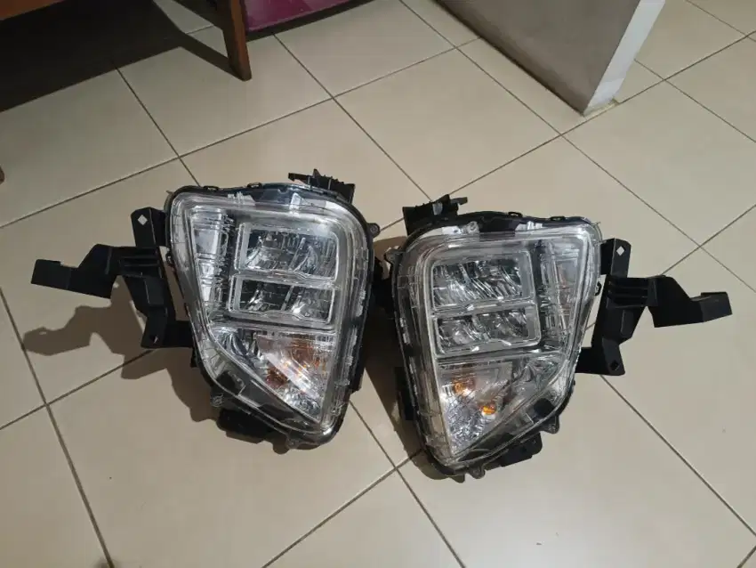 Headlamp / head lamp / lampu depan Mitsubishi xpander LED
