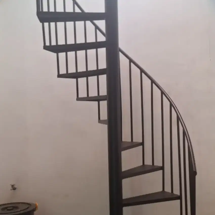 Tangga putar minimalis baru