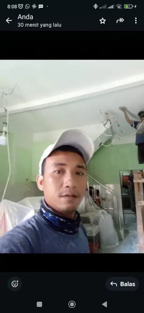 Tukang bangunan borongan atau harian