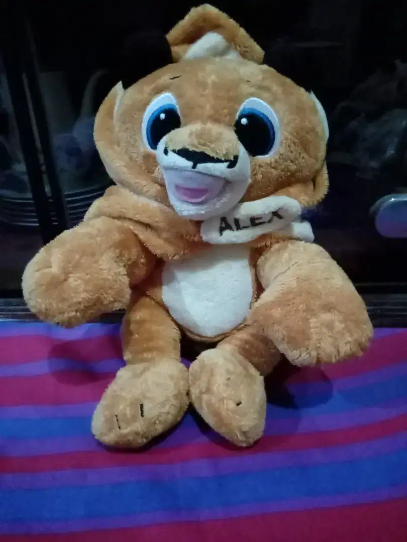 Boneka Alex Madagaskar ori