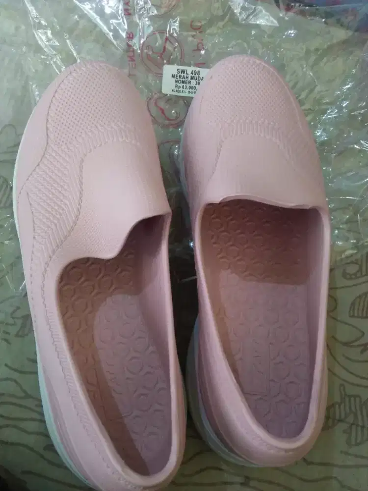Sepatu karet size 38/39