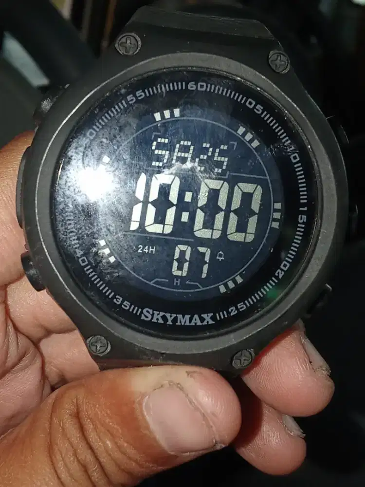 Jam tangan sky max hitam