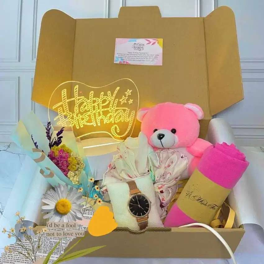 Hampers Kado Ultah Wisuda Valentine