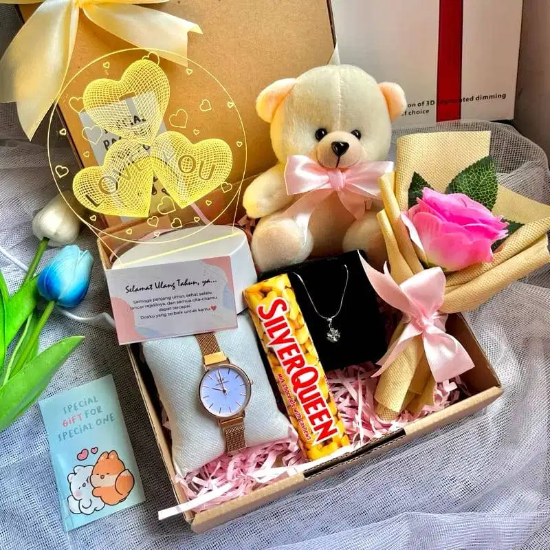 Hampers Kado Ultah Valentine Wisuda Cewe