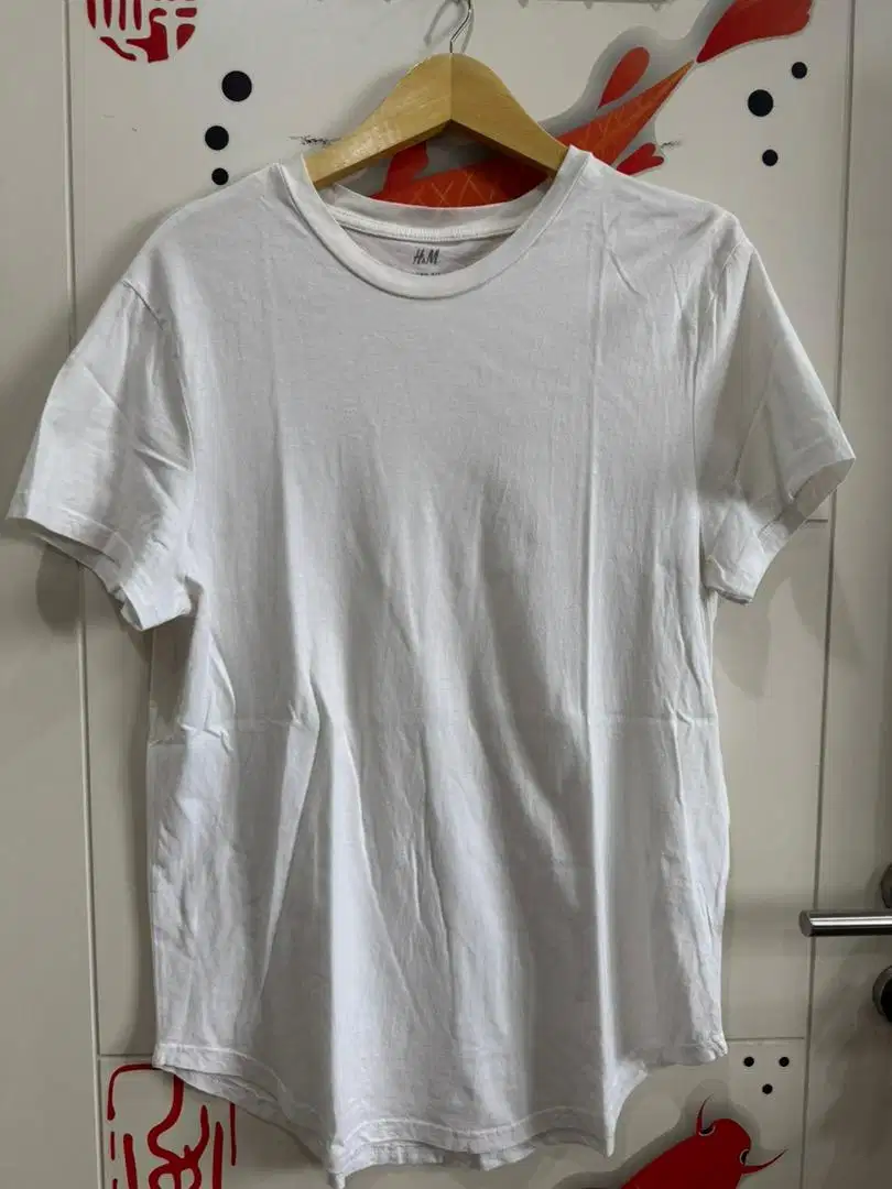 Kaos oblong putih long fit