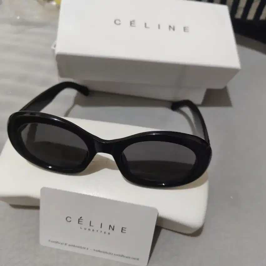 Kacamata wanita branded Celine