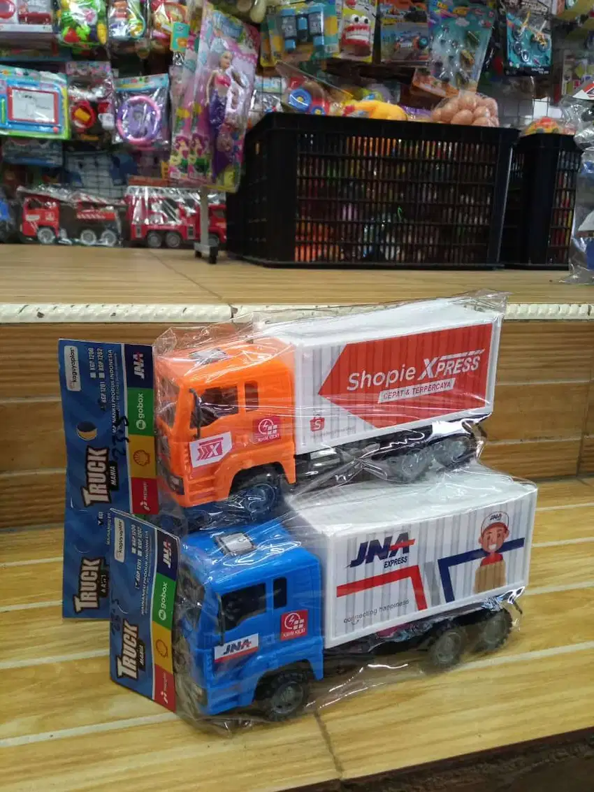 MAINAN ANAK TRUCK BOX EXSPEDISI