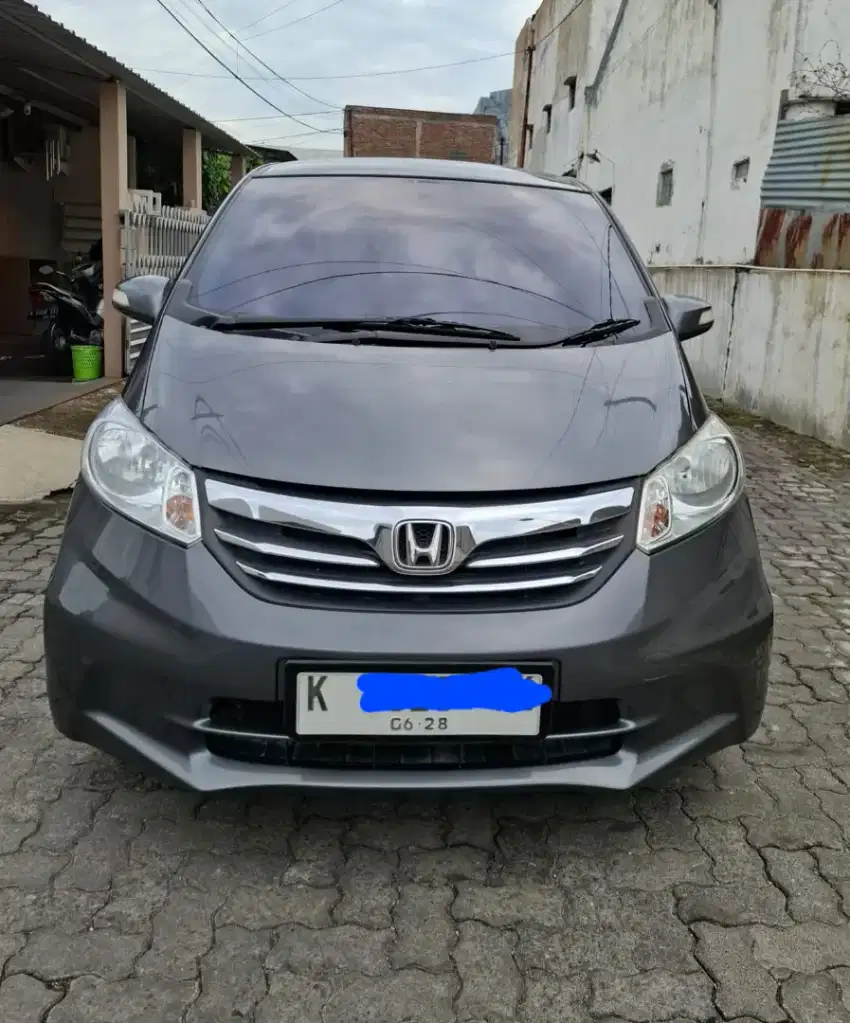 HONDA FREED tipe S matic 2014