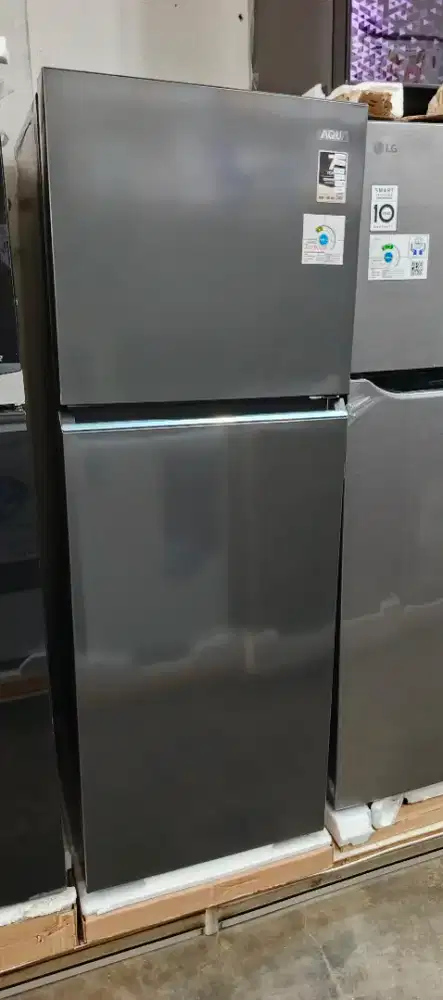 Kulkas aqua 2 pintu, 225 liter (285cb)