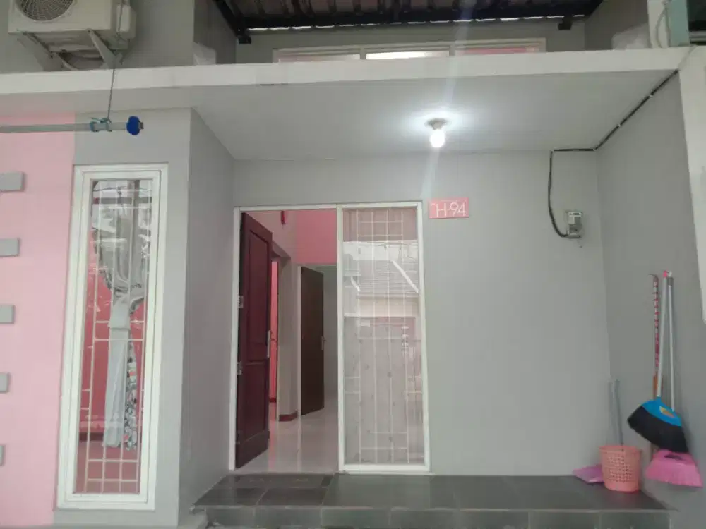 Rumah De Naila Village di Kontrakan