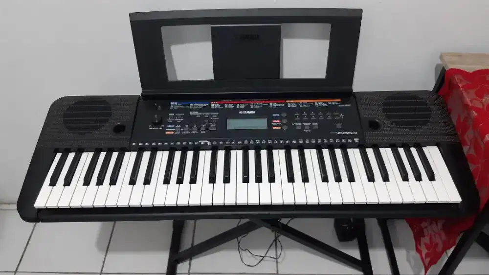 Keyboard Yamaha PSR E263
