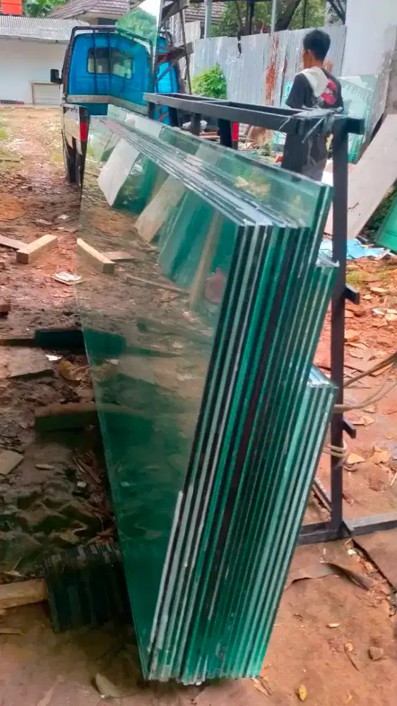 Kaca tempered rekondisi