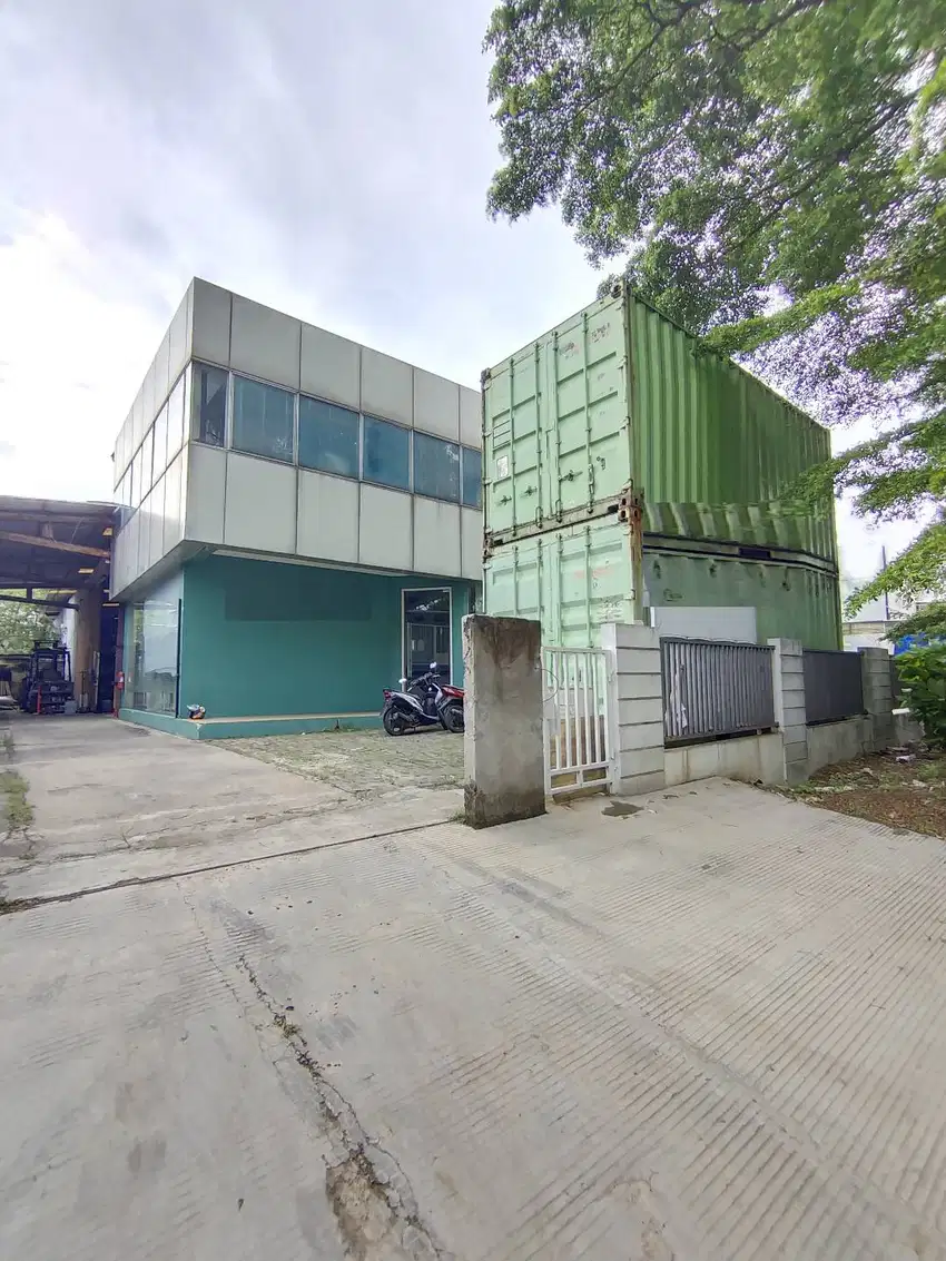 Gudang Siap Pakai Ada Kantor Di Taman Tekno BSD Tanahnya 600 Langka.