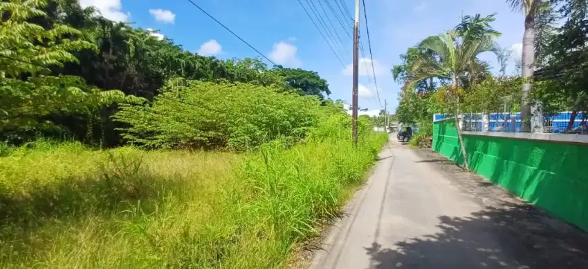 Di kontrakan tanah jalan Tukad Balian, Denpasar, Bali