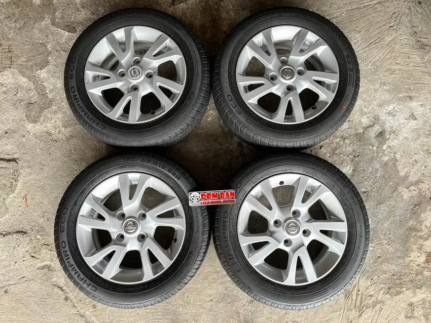 velg oem nissan livina ring 15 lubang 4/114 ban masi tebek semua