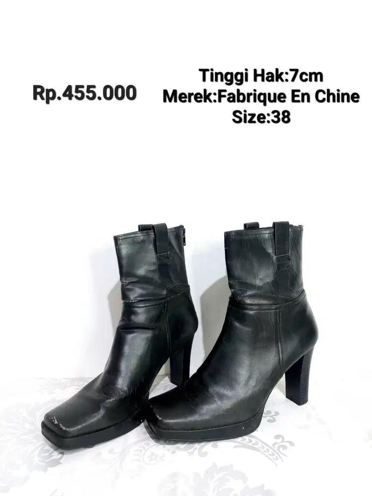 Sepatu Fabrique En Chine Size 38