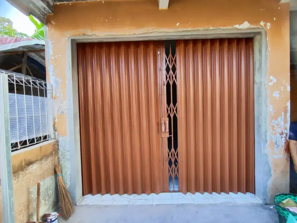 Folding gate baru