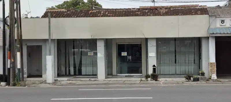 Disewakan ruko ex bank di depok sleman