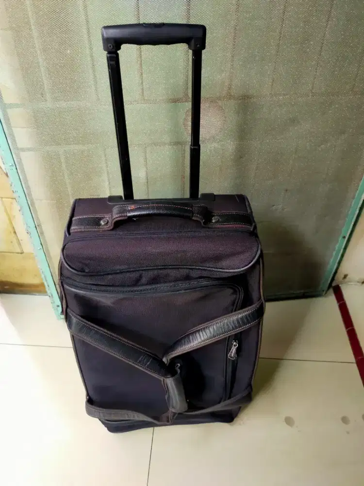 koper longchamp 20 inch