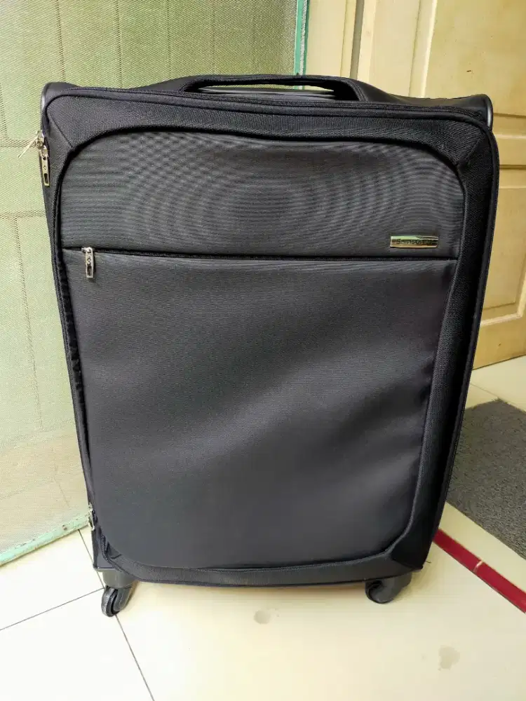 koper samsonite 24 inch ringan sekali pakai