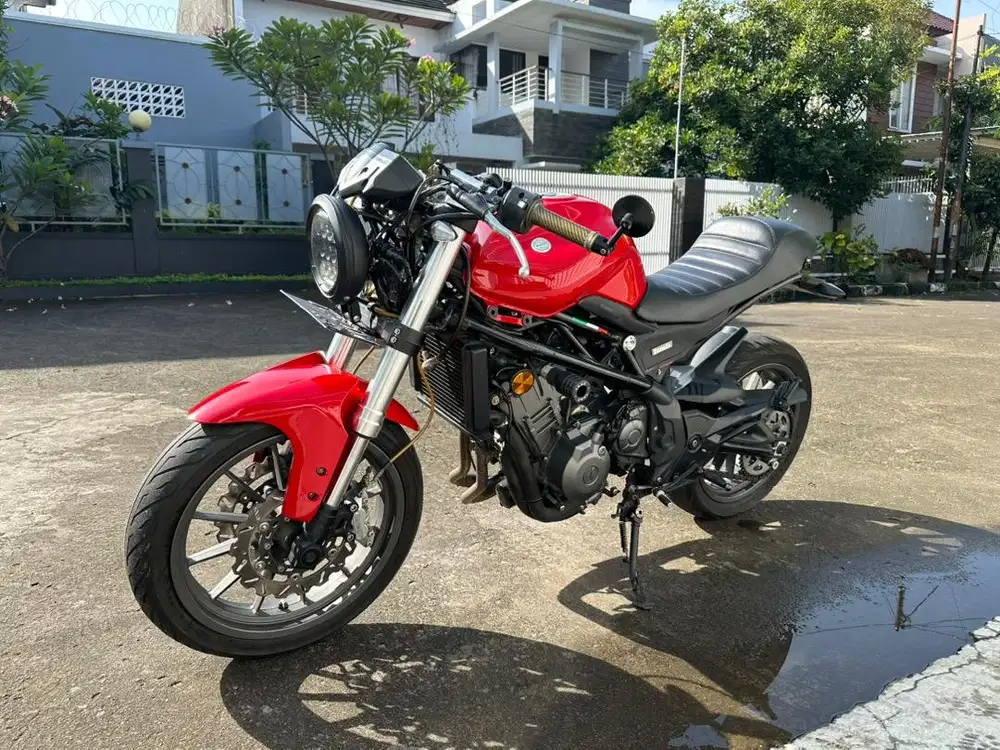 Benelli TNT 250 / 249S 2017 Merah Cafe Racer / Cafe Sport