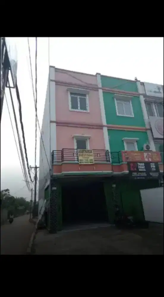 Dikontrakan Ruko 3 Lantai, daerah Sawangan Depok, cocok untuk usaha