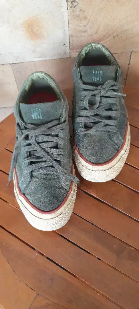 CONVERSE X UNDEFETEAD uk.41.5
