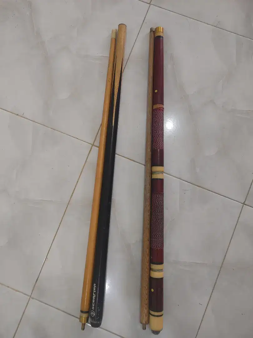 Stick Billiard ada 2 buah, Kondisi 95%, Jual CEPAT