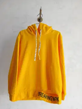 Jaket atau sweater