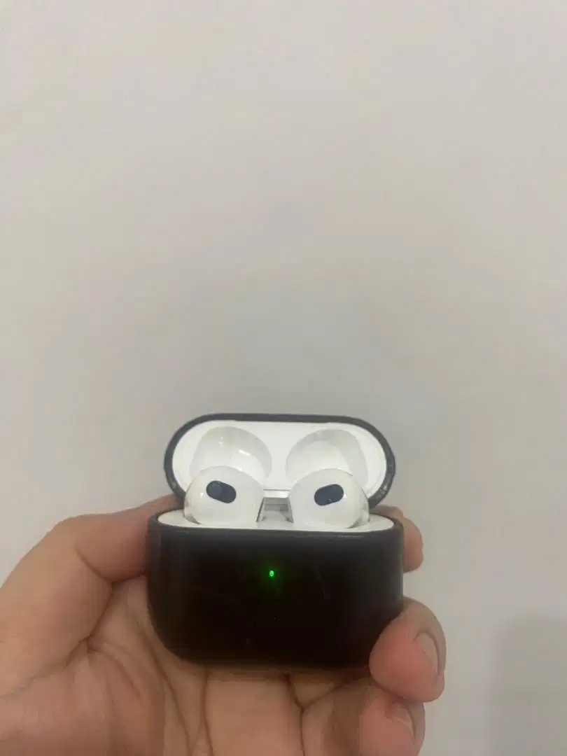 Dijual Airpods Gen 3 Like new