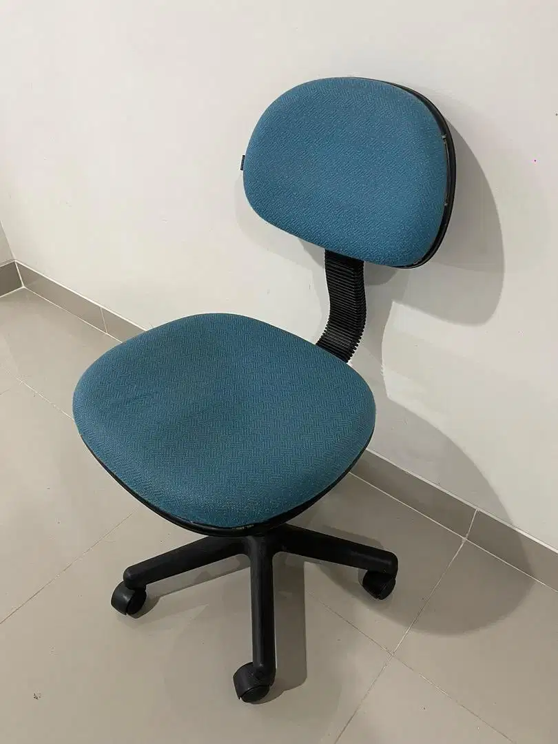 Kursi Roda Kantor