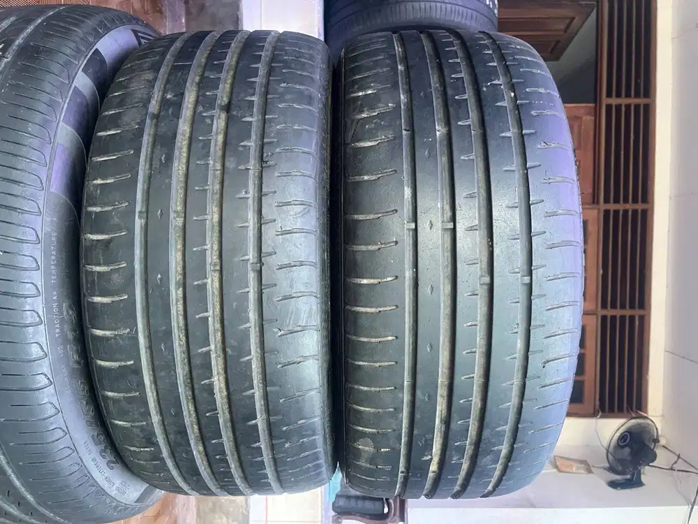 Ban Accelera PHI 225 35 r20 2pcs