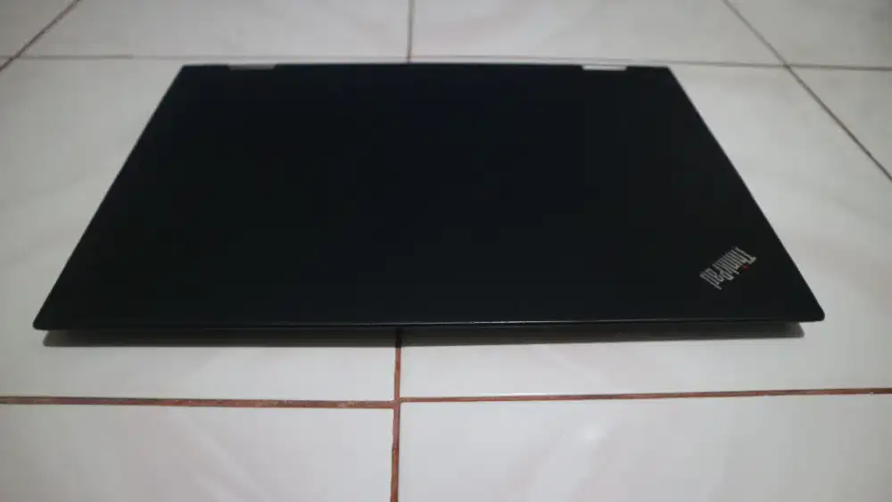 Dijual Laptop Thinkpad X1 Yoga