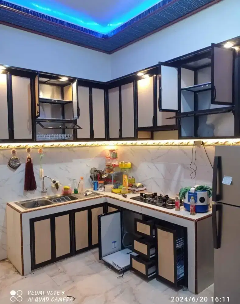 Kitchen Set Alumunium dapur rak minimalis pintu acp bersih anti rayap
