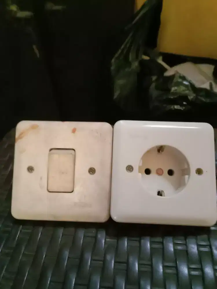 Jual 2bh stop kontak listrik