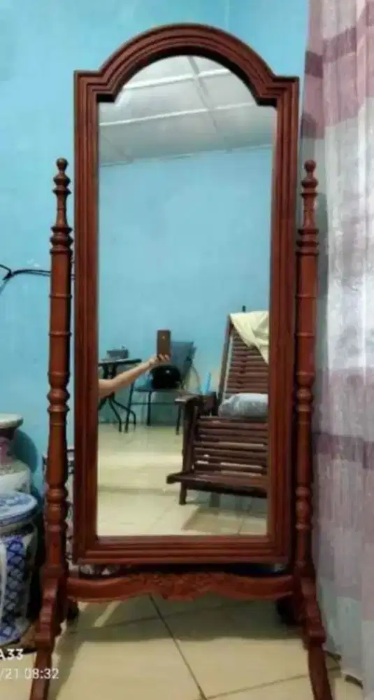 Cermin kayu jati. Bisa Sorong muka & belakang