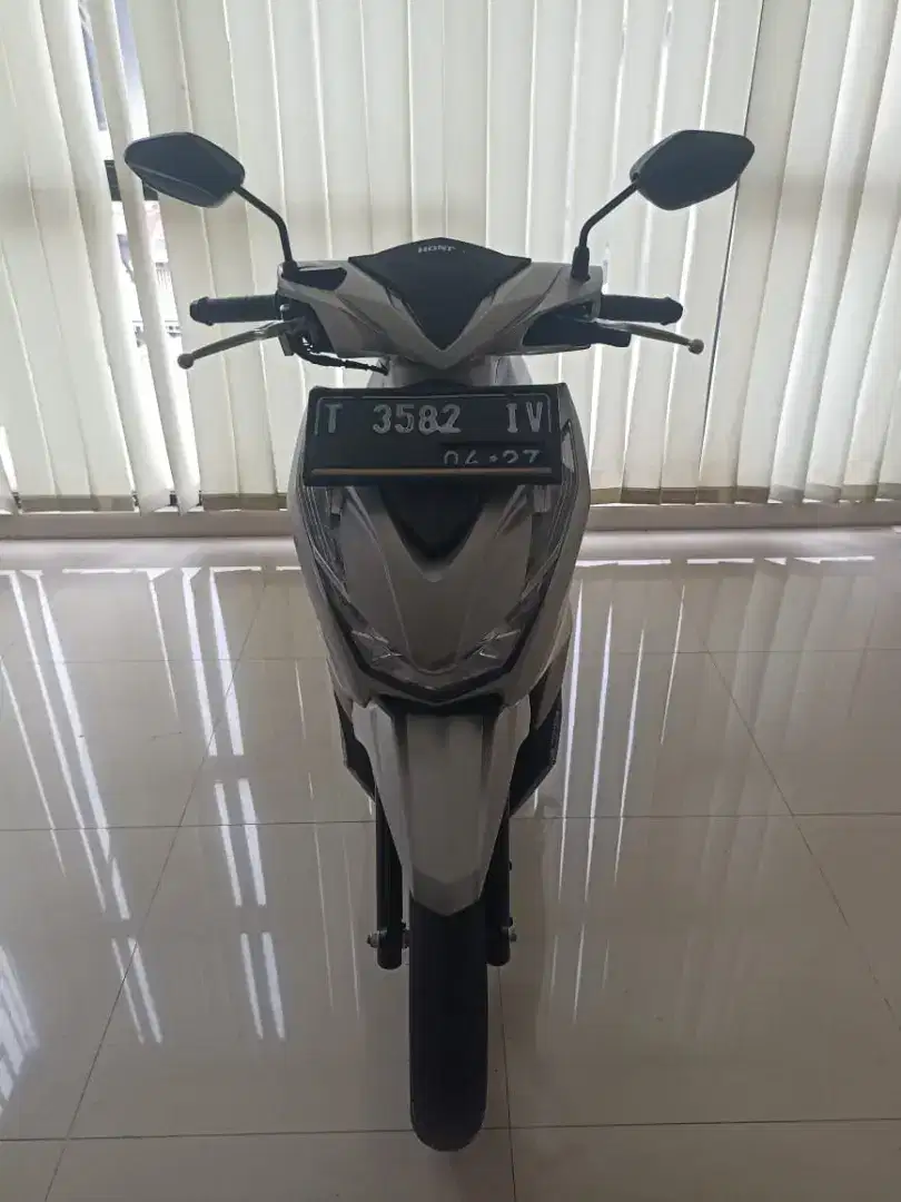 JUAL HONDA BEAT DELUXE TAHUN 2022 MULUS