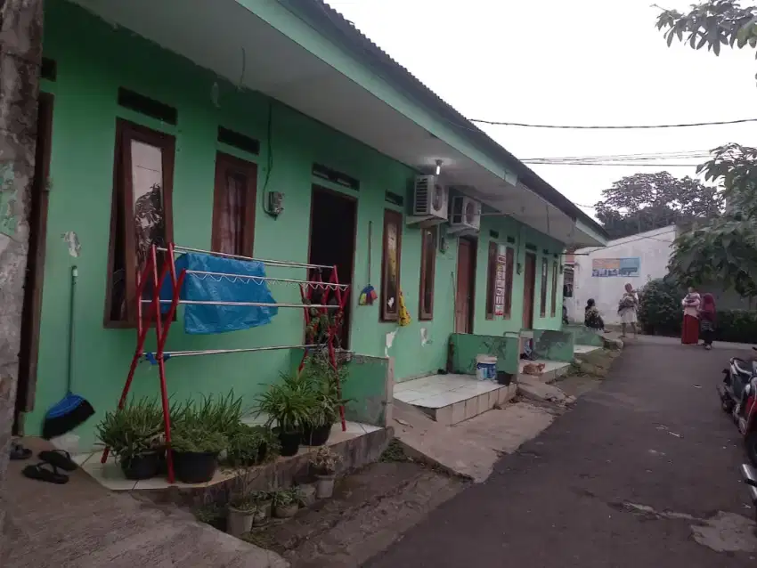 4 unit kontrakan, Lt.125m2. Akses mobil. Bambu apus, Pamulang Rp650jt