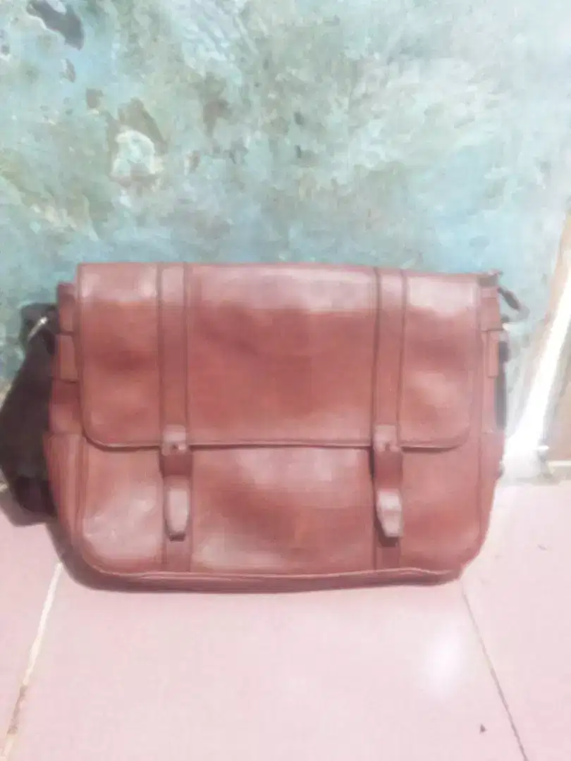 Tas selempang kulit Philippe Jourdan