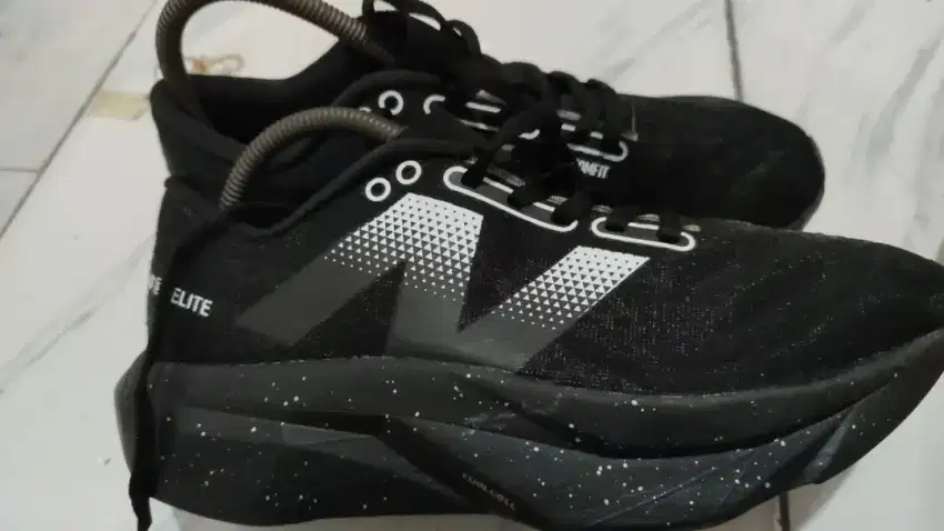 sepatu Running NB  New Balance Elite no 41 original spec gahar mewah