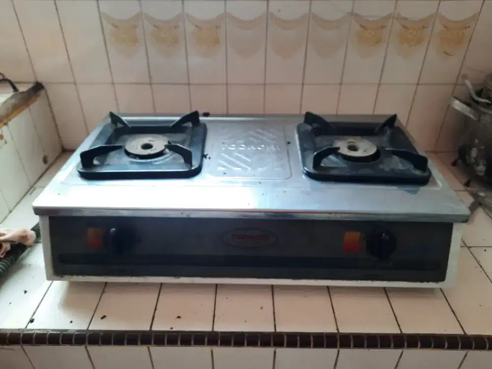 Kompor Gas merek Todachi + tabung gas elpiji besar warna pink